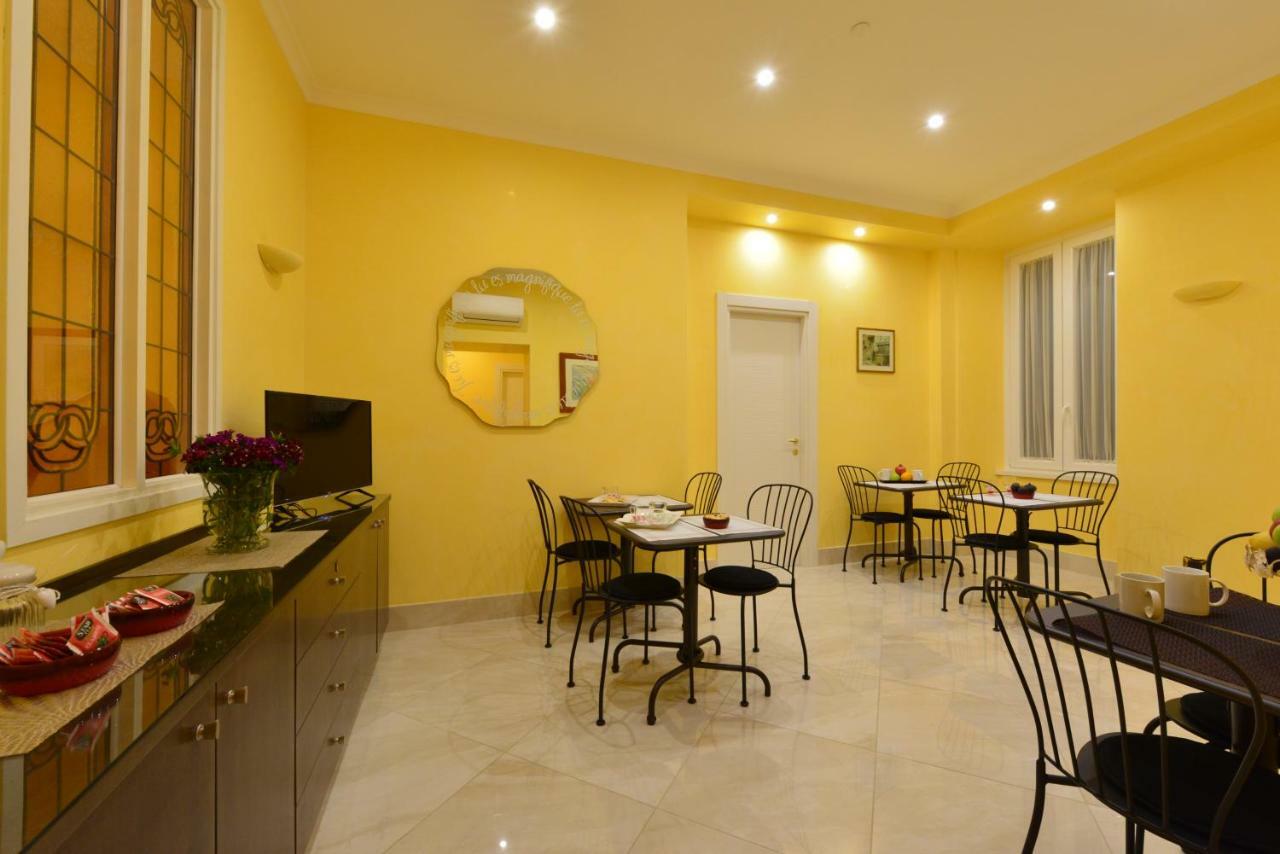 רומא Fabio Dei Velapazza Guesthouse מראה חיצוני תמונה