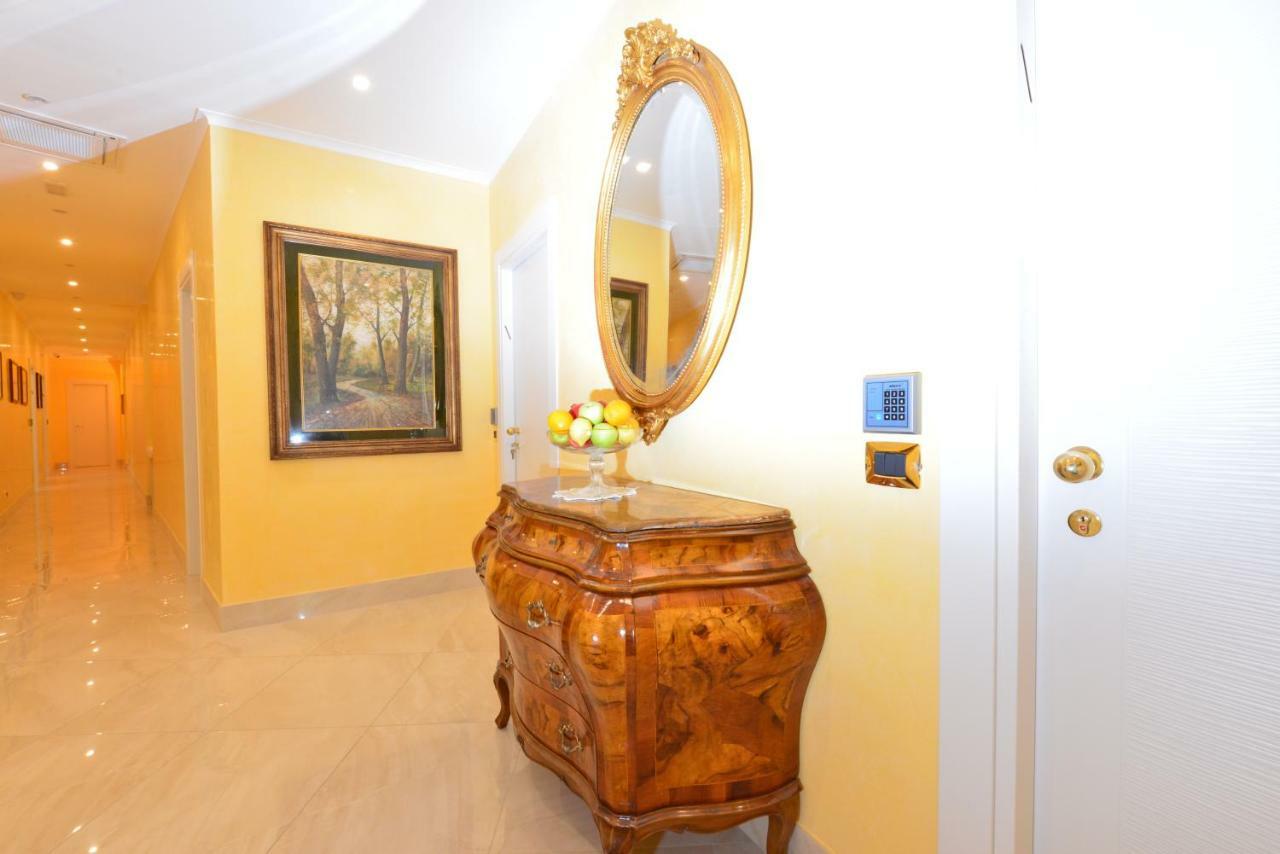 רומא Fabio Dei Velapazza Guesthouse מראה חיצוני תמונה